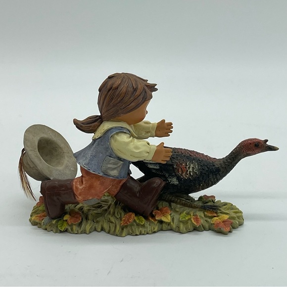 Friends of the Feather Pilgrim Boy - Picture 2 of 7